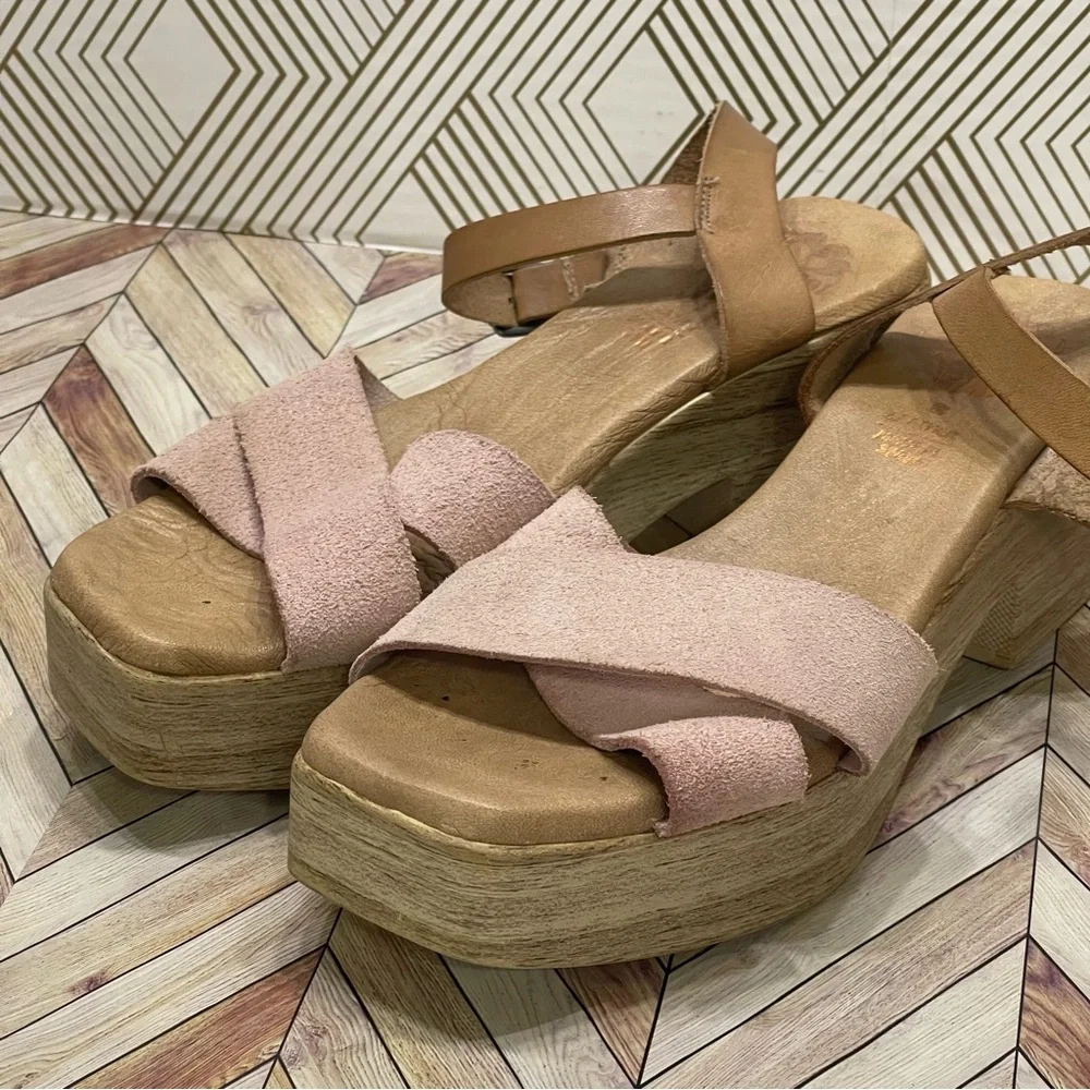 Porronet Blush Leather Sandal with Chunky Heels Size 7.5/38‎ sb